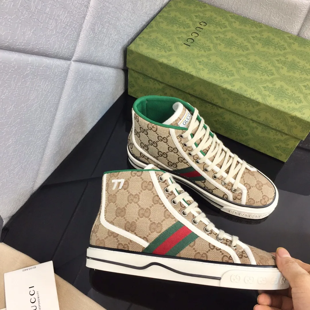 👟👟Ex-factory price 480👟👟 Women's Shoes Factory Women's Shoes Women's Clothing Women's Shoes Factory GUCCI Gucci 2020 latest classic model 1977 low-cut double G canvas shoes, original purchase, 1:1 development, original lasting process. Size: 35-45/45. Customized items are non-returnable and must be paid first. . ...new version complete package...
